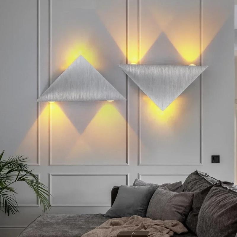 Applique murale triangle moderne salon